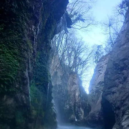 Via Benamati Oda ve Kahvaltı Cagli