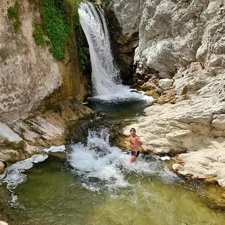 Via Benamati Отель типа 