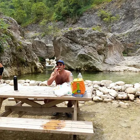 Oda ve Kahvaltı Via Benamati