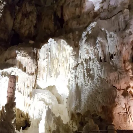 Via Benamati Oda ve Kahvaltı Cagli