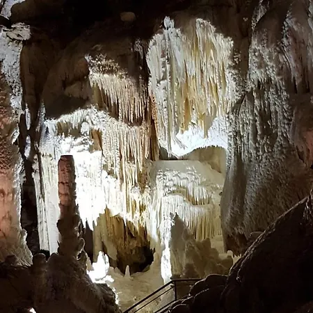 Via Benamati Oda ve Kahvaltı Cagli
