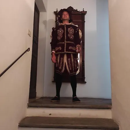 Via Benamati Frühstückspension Cagli