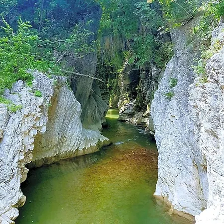 Via Benamati 3* Cagli