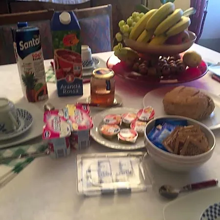 Via Benamati 3*