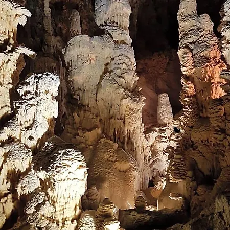 Via Benamati 3* Cagli
