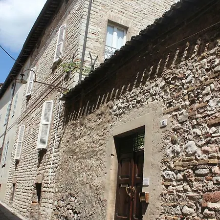 Via Benamati