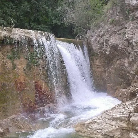 Oda ve Kahvaltı Via Benamati Cagli